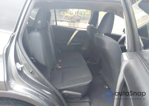 2017 Toyota Rav4 Le z USA, uszkodzony, nr VIN JTMBFREV5HJ705253